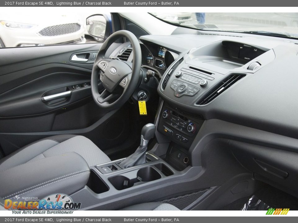 2017 Ford Escape SE 4WD Lightning Blue / Charcoal Black Photo #10