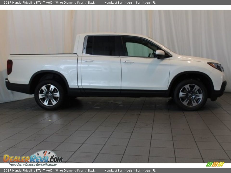 2017 Honda Ridgeline RTL-T AWD White Diamond Pearl / Black Photo #2