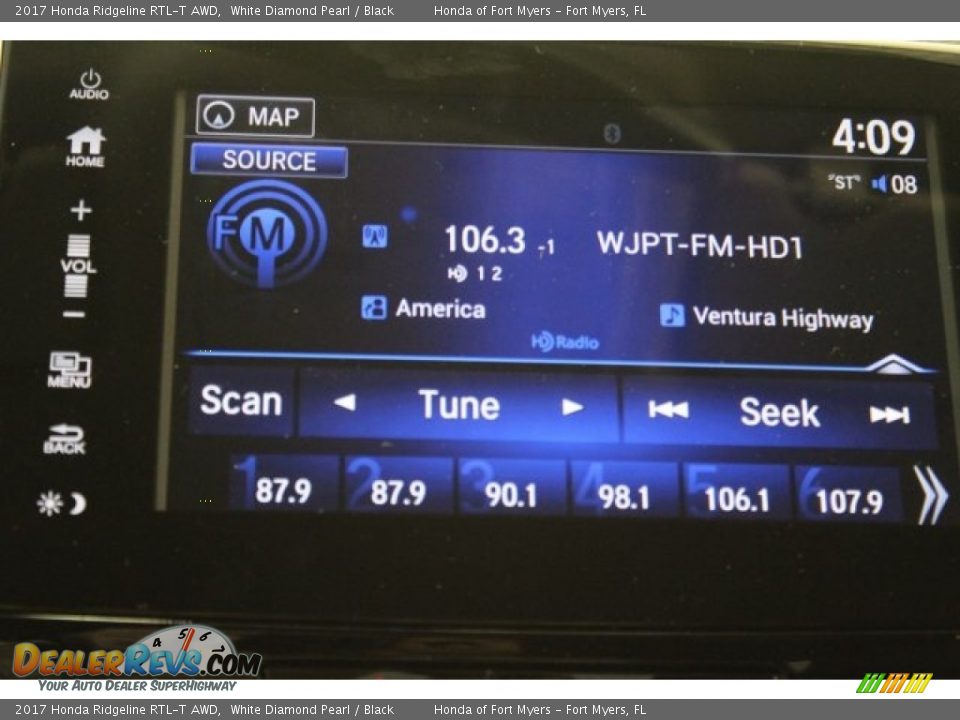 2017 Honda Ridgeline RTL-T AWD White Diamond Pearl / Black Photo #16