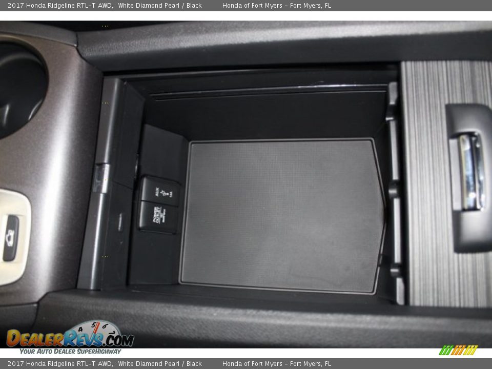 2017 Honda Ridgeline RTL-T AWD White Diamond Pearl / Black Photo #26