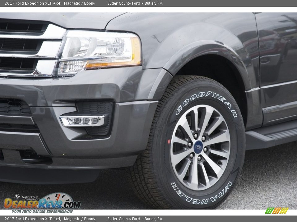 2017 Ford Expedition XLT 4x4 Magnetic / Ebony Photo #2