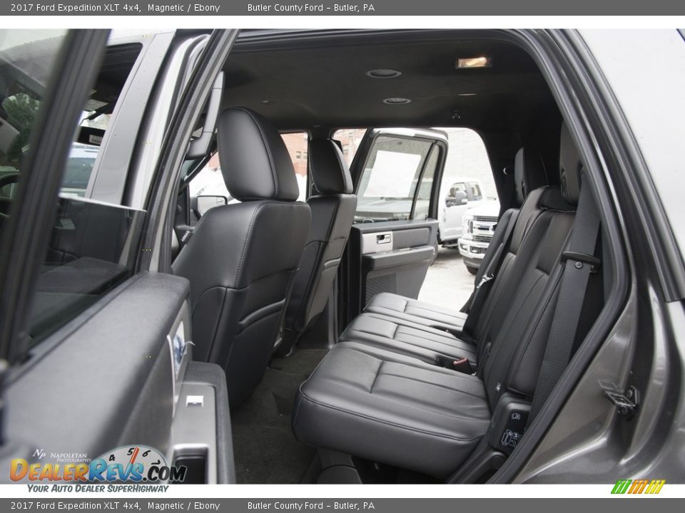 2017 Ford Expedition XLT 4x4 Magnetic / Ebony Photo #13