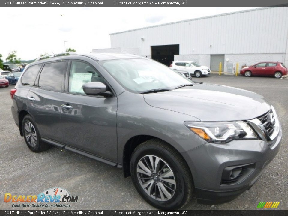 2017 Nissan Pathfinder SV 4x4 Gun Metallic / Charcoal Photo #1
