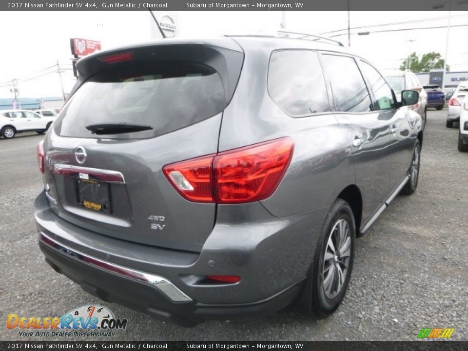 2017 Nissan Pathfinder SV 4x4 Gun Metallic / Charcoal Photo #8