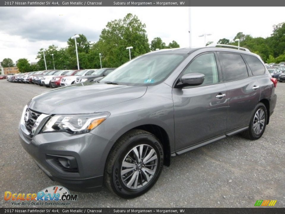 2017 Nissan Pathfinder SV 4x4 Gun Metallic / Charcoal Photo #12