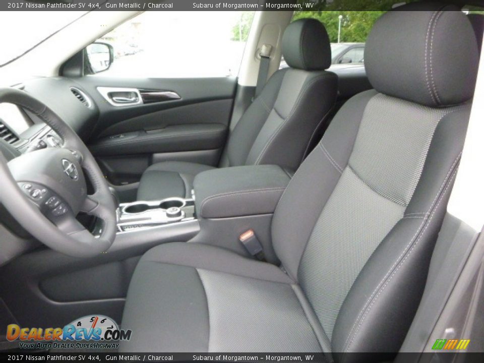 2017 Nissan Pathfinder SV 4x4 Gun Metallic / Charcoal Photo #15