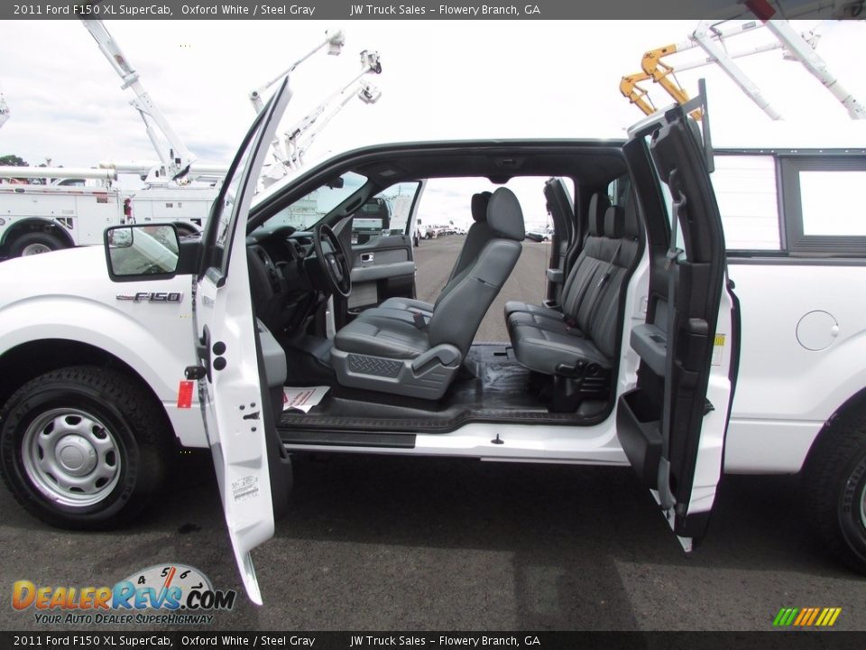 2011 Ford F150 XL SuperCab Oxford White / Steel Gray Photo #31