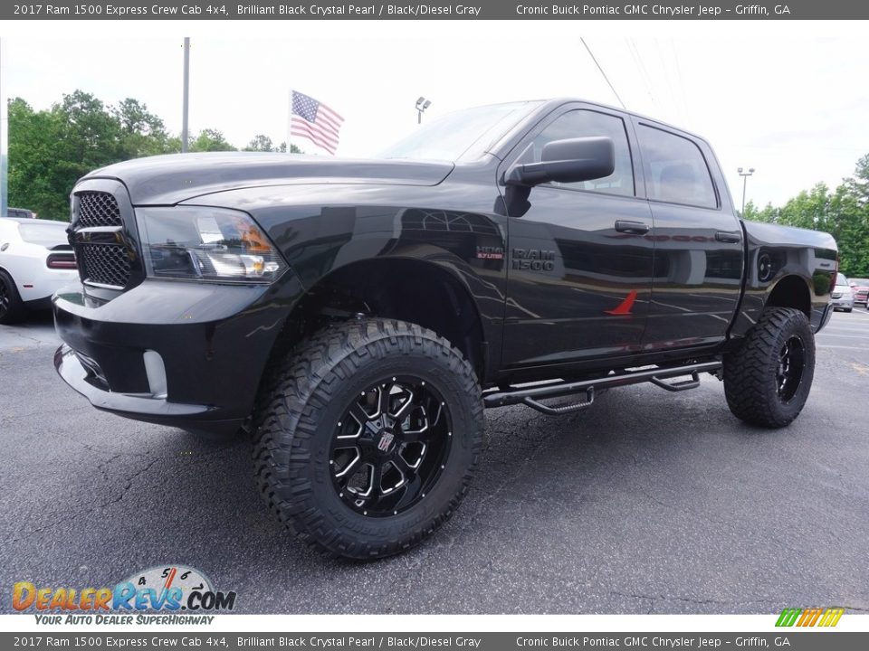 2017 Ram 1500 Express Crew Cab 4x4 Brilliant Black Crystal Pearl / Black/Diesel Gray Photo #3
