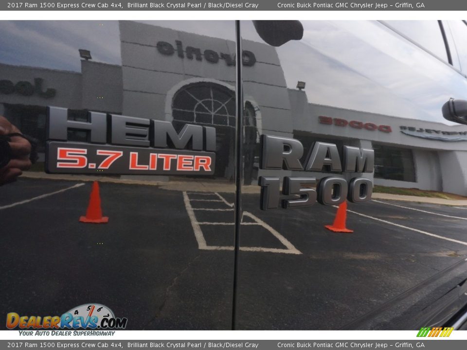 2017 Ram 1500 Express Crew Cab 4x4 Brilliant Black Crystal Pearl / Black/Diesel Gray Photo #12