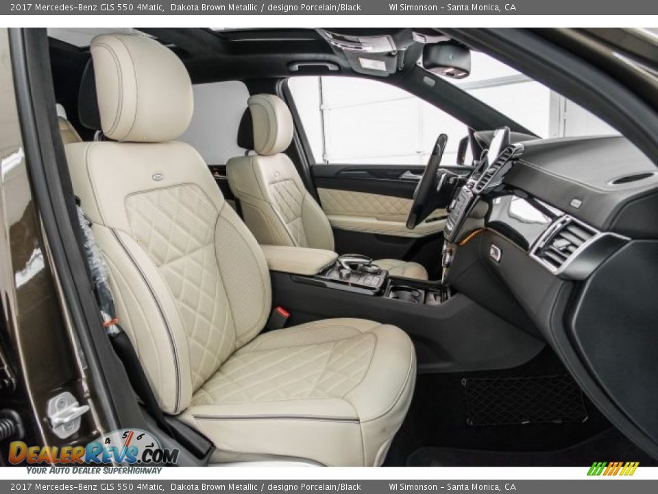 2017 Mercedes-Benz GLS 550 4Matic Dakota Brown Metallic / designo Porcelain/Black Photo #2