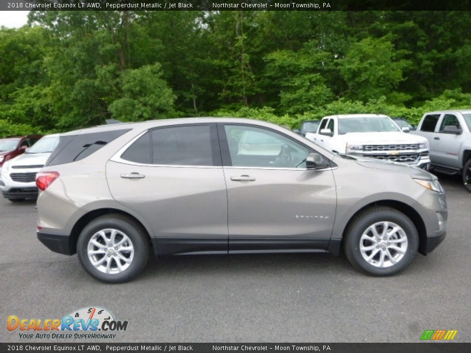 Pepperdust Metallic 2018 Chevrolet Equinox LT AWD Photo #6