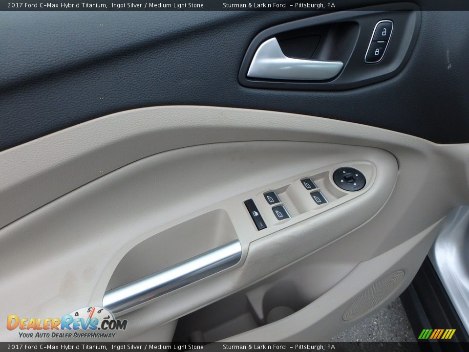 Door Panel of 2017 Ford C-Max Hybrid Titanium Photo #10