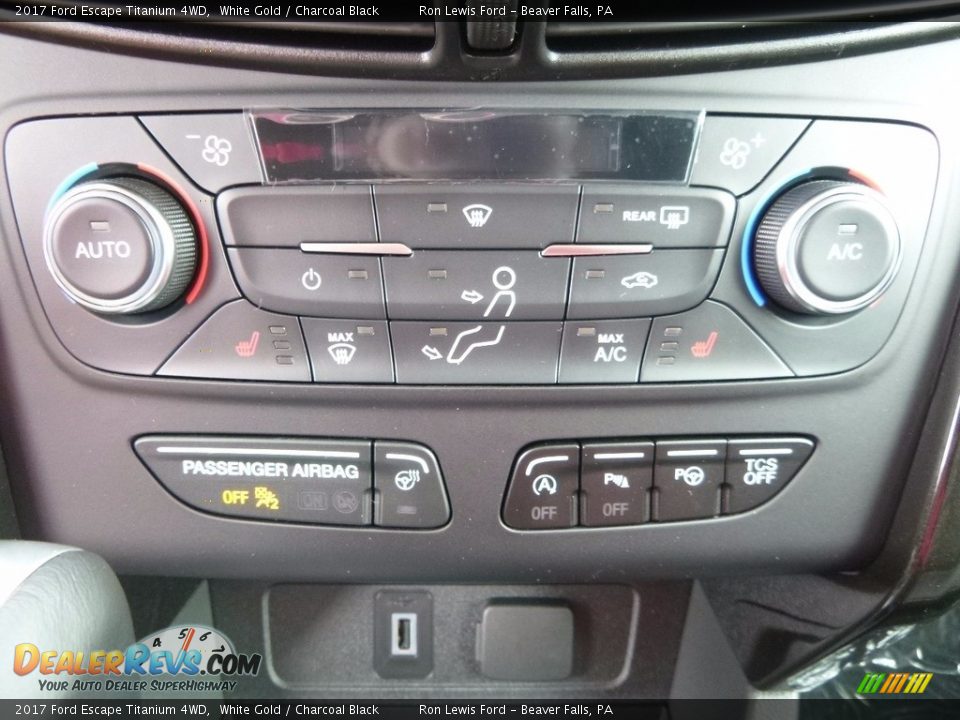 2017 Ford Escape Titanium 4WD White Gold / Charcoal Black Photo #16