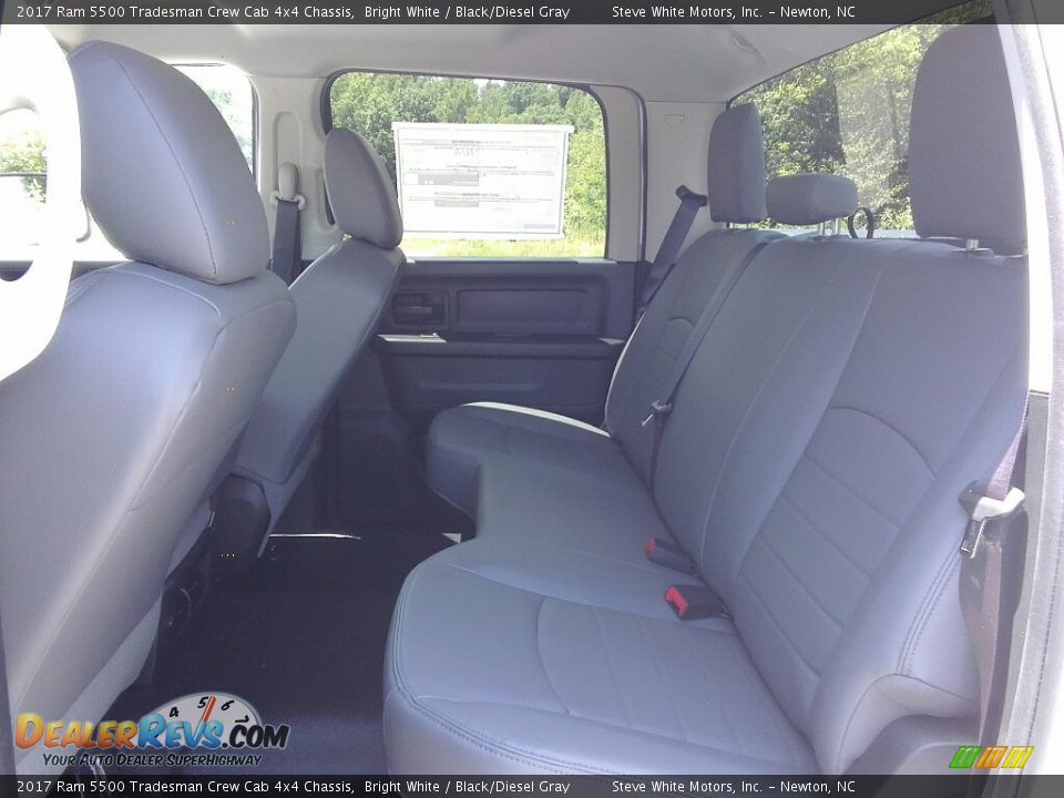 2017 Ram 5500 Tradesman Crew Cab 4x4 Chassis Bright White / Black/Diesel Gray Photo #24