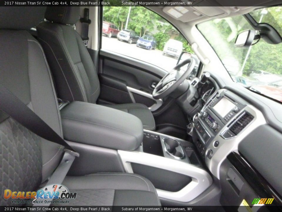 2017 Nissan Titan SV Crew Cab 4x4 Deep Blue Pearl / Black Photo #3