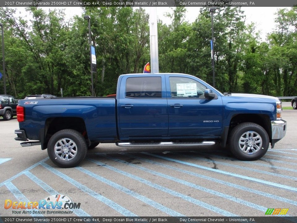 2017 Chevrolet Silverado 2500HD LT Crew Cab 4x4 Deep Ocean Blue Metallic / Jet Black Photo #7
