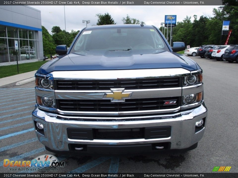 2017 Chevrolet Silverado 2500HD LT Crew Cab 4x4 Deep Ocean Blue Metallic / Jet Black Photo #9