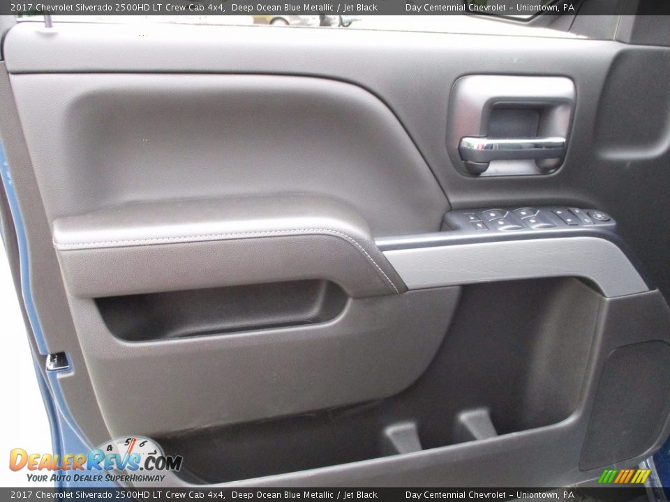 2017 Chevrolet Silverado 2500HD LT Crew Cab 4x4 Deep Ocean Blue Metallic / Jet Black Photo #11