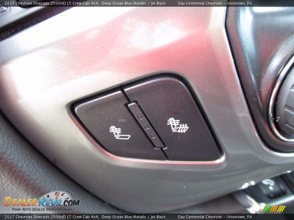 2017 Chevrolet Silverado 2500HD LT Crew Cab 4x4 Deep Ocean Blue Metallic / Jet Black Photo #18