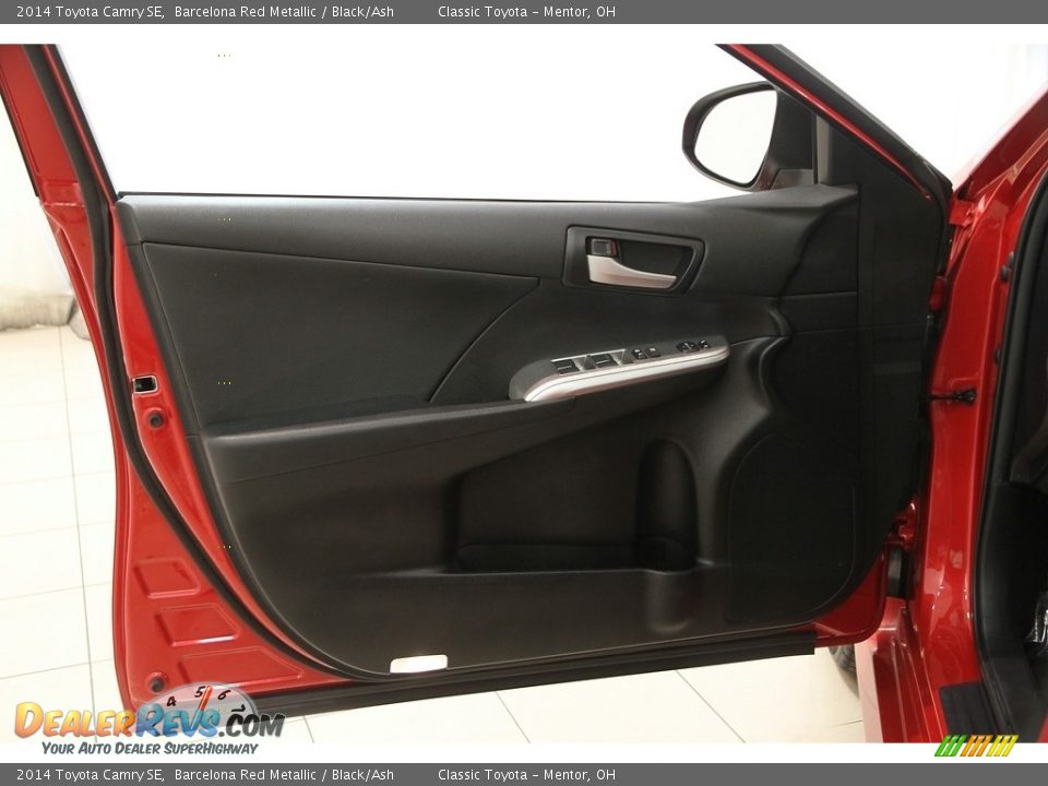 2014 Toyota Camry SE Barcelona Red Metallic / Black/Ash Photo #4