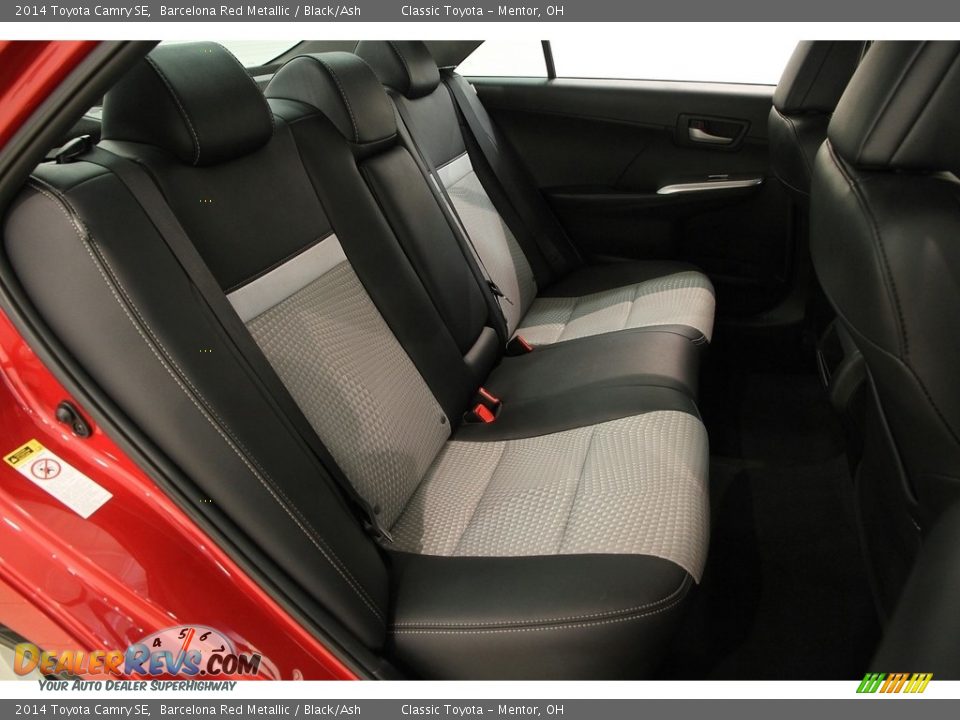 2014 Toyota Camry SE Barcelona Red Metallic / Black/Ash Photo #22