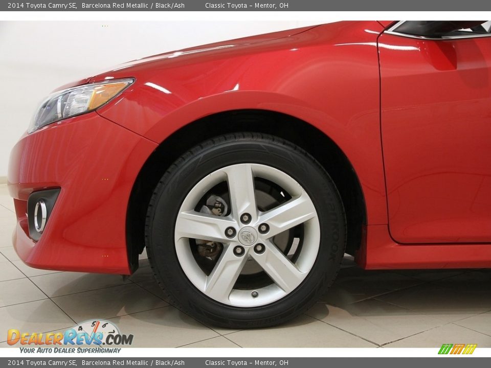 2014 Toyota Camry SE Barcelona Red Metallic / Black/Ash Photo #28