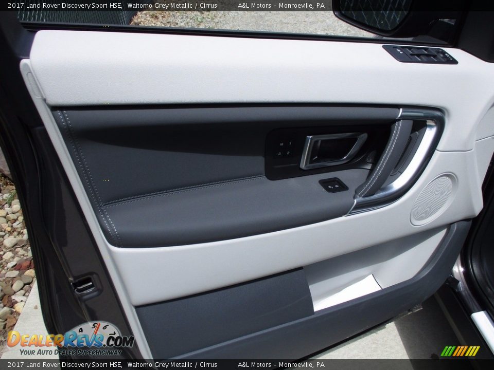 Door Panel of 2017 Land Rover Discovery Sport HSE Photo #9