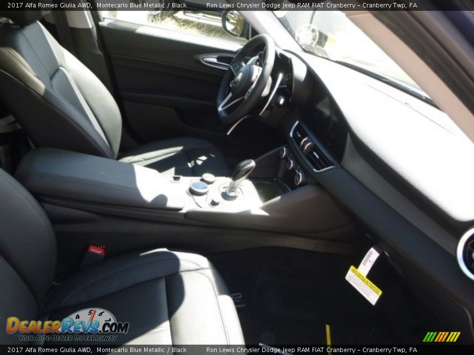 2017 Alfa Romeo Giulia AWD Montecarlo Blue Metallic / Black Photo #15