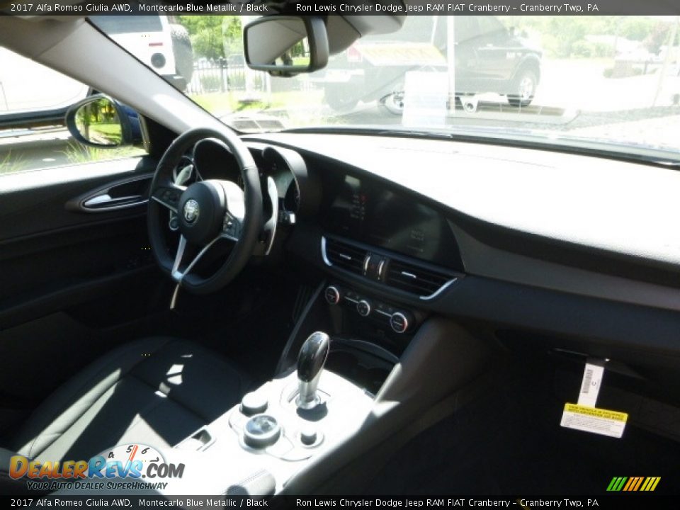 2017 Alfa Romeo Giulia AWD Montecarlo Blue Metallic / Black Photo #16