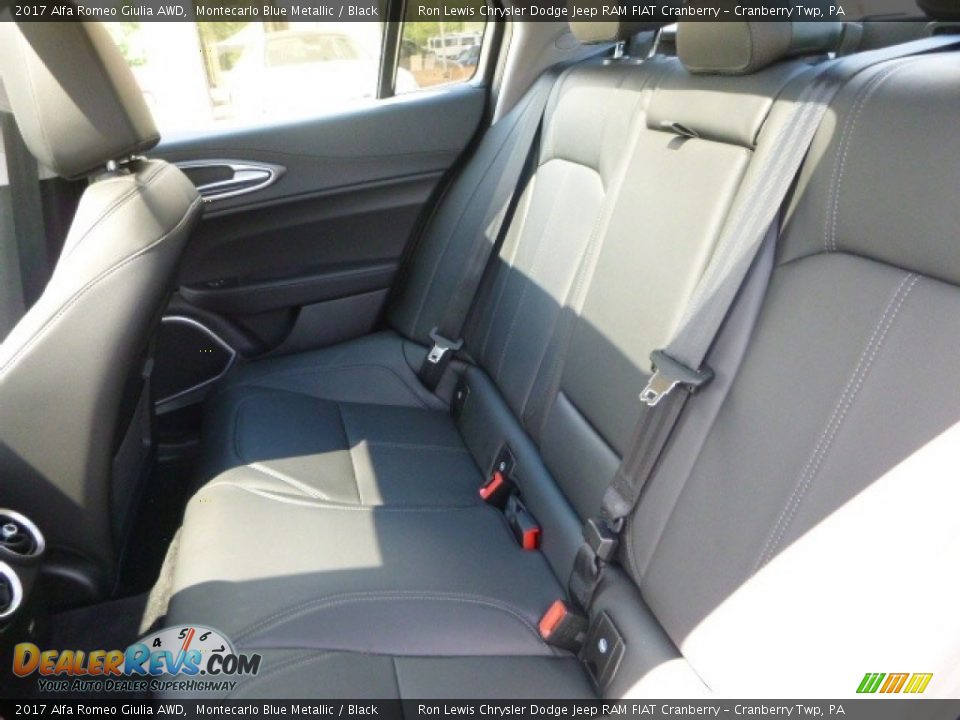 2017 Alfa Romeo Giulia AWD Montecarlo Blue Metallic / Black Photo #17