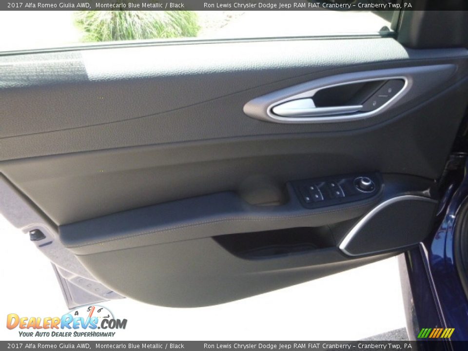 2017 Alfa Romeo Giulia AWD Montecarlo Blue Metallic / Black Photo #20