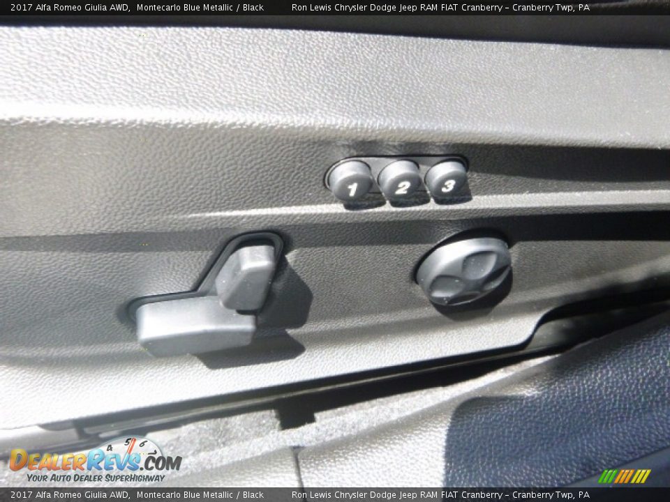 2017 Alfa Romeo Giulia AWD Montecarlo Blue Metallic / Black Photo #23