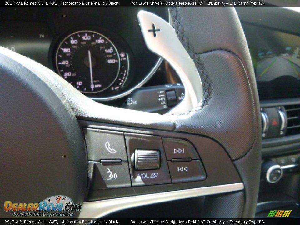 Controls of 2017 Alfa Romeo Giulia AWD Photo #29