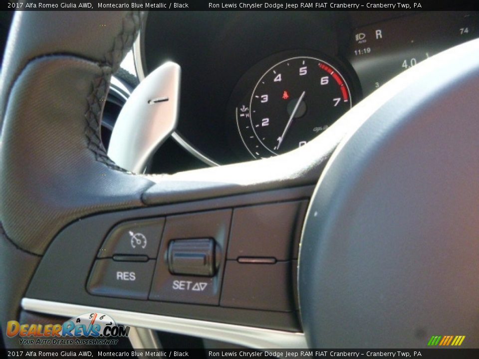 Controls of 2017 Alfa Romeo Giulia AWD Photo #30