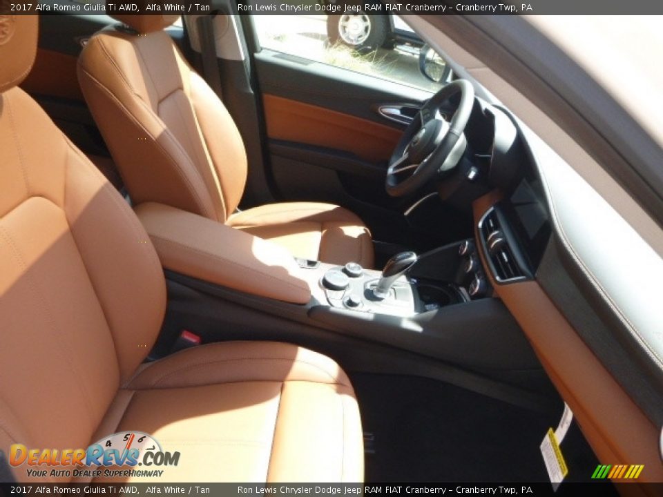 2017 Alfa Romeo Giulia Ti AWD Alfa White / Tan Photo #15
