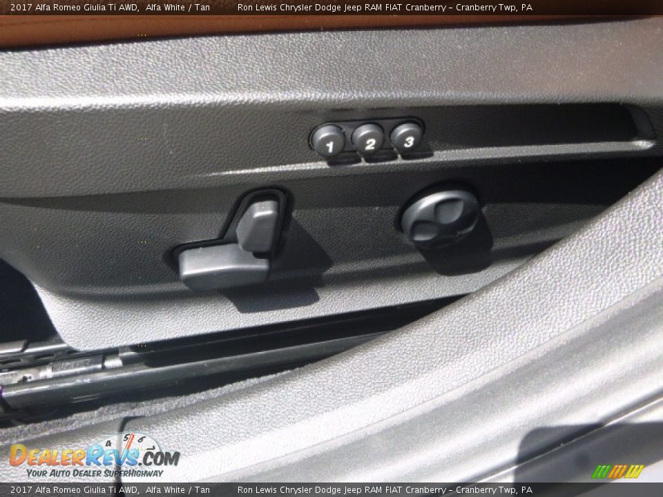 2017 Alfa Romeo Giulia Ti AWD Alfa White / Tan Photo #23