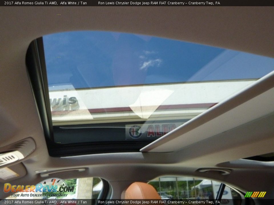 2017 Alfa Romeo Giulia Ti AWD Alfa White / Tan Photo #24