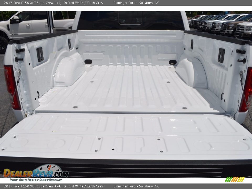 2017 Ford F150 XLT SuperCrew 4x4 Oxford White / Earth Gray Photo #6
