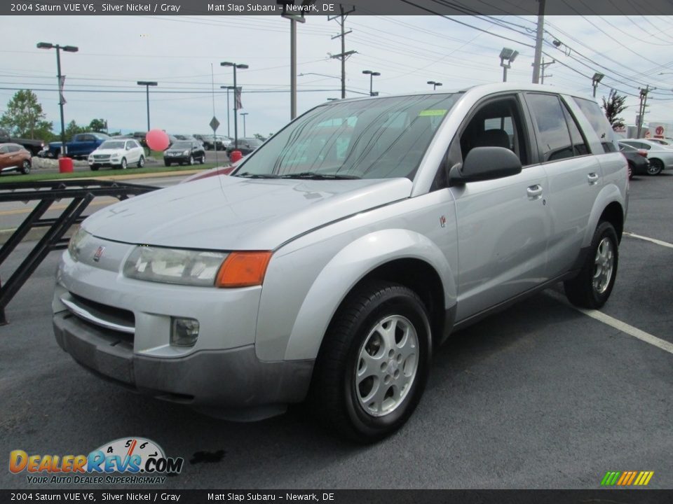 2004 Saturn VUE V6 Silver Nickel / Gray Photo #2