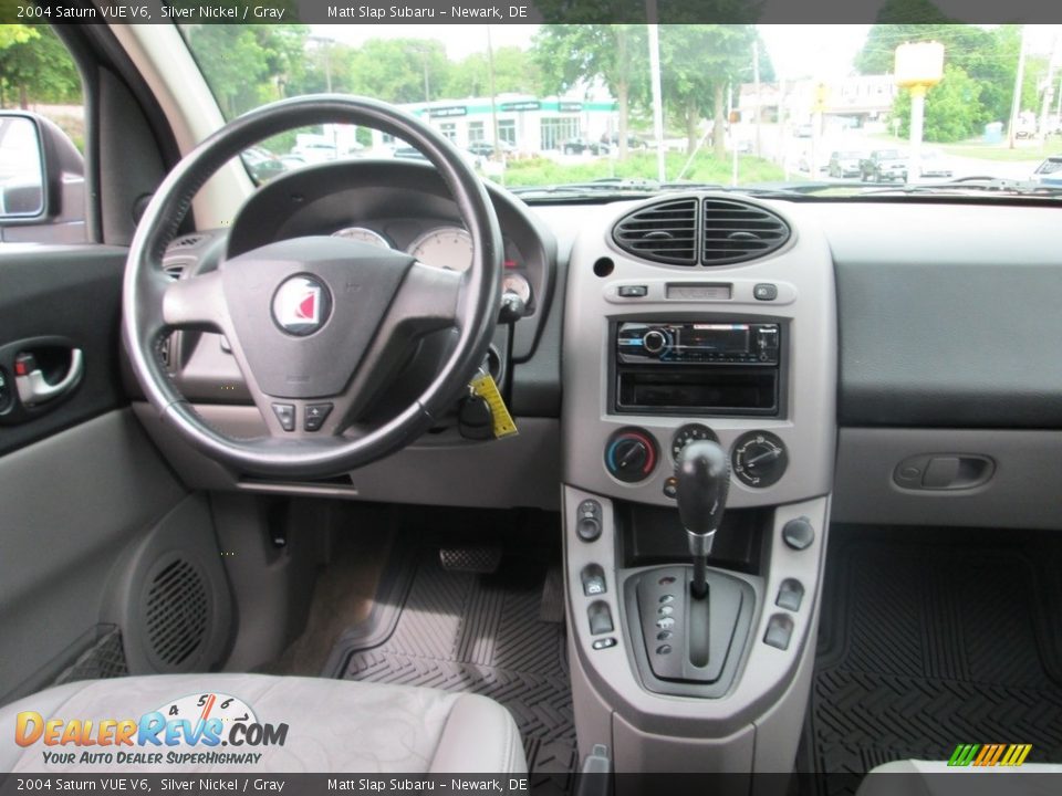 2004 Saturn VUE V6 Silver Nickel / Gray Photo #6