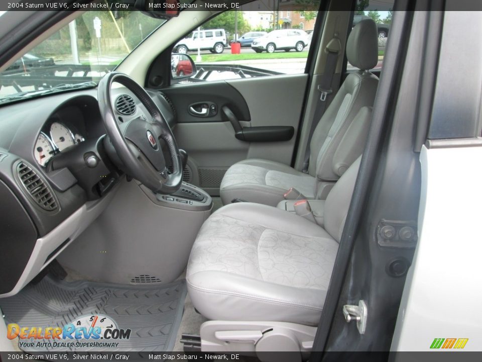 2004 Saturn VUE V6 Silver Nickel / Gray Photo #8