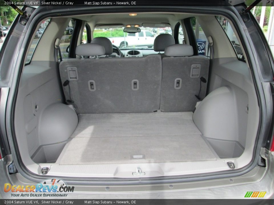 2004 Saturn VUE V6 Silver Nickel / Gray Photo #14
