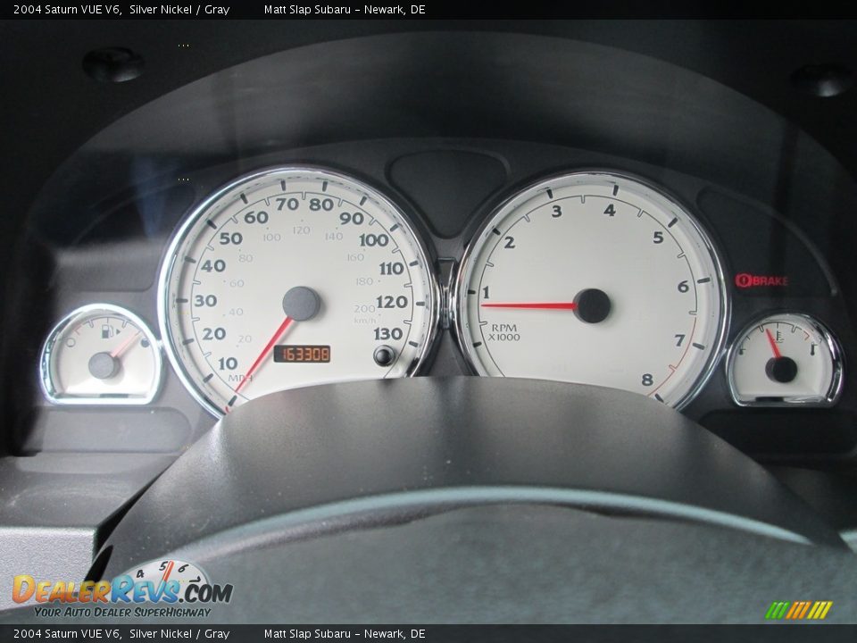 2004 Saturn VUE V6 Silver Nickel / Gray Photo #20