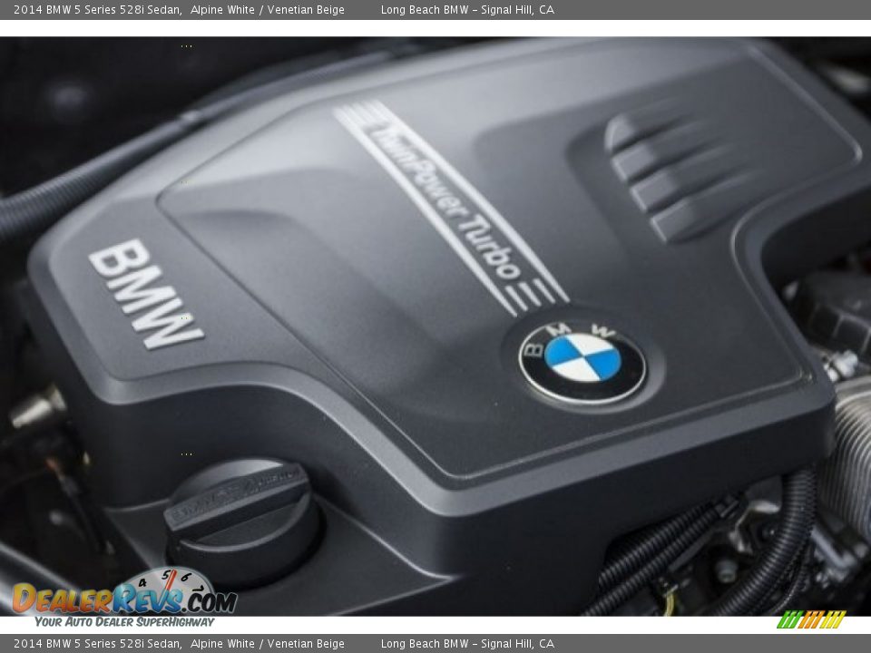 2014 BMW 5 Series 528i Sedan Alpine White / Venetian Beige Photo #24