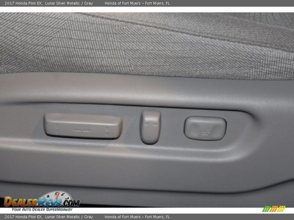 2017 Honda Pilot EX Lunar Silver Metallic / Gray Photo #11