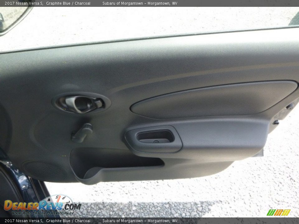 2017 Nissan Versa S Graphite Blue / Charcoal Photo #10