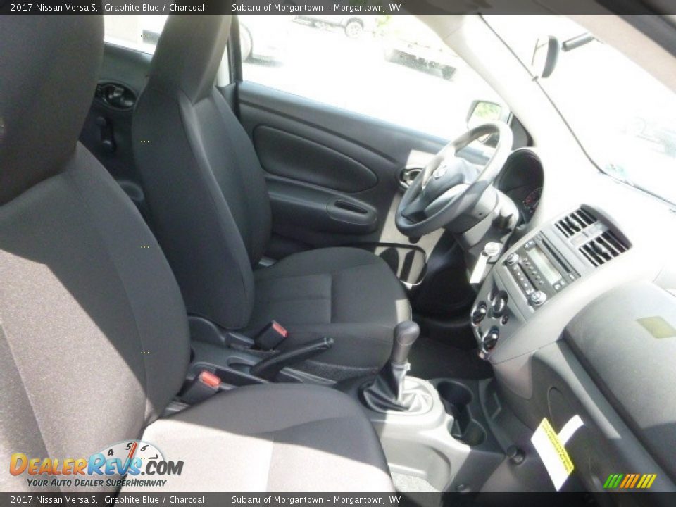 2017 Nissan Versa S Graphite Blue / Charcoal Photo #11