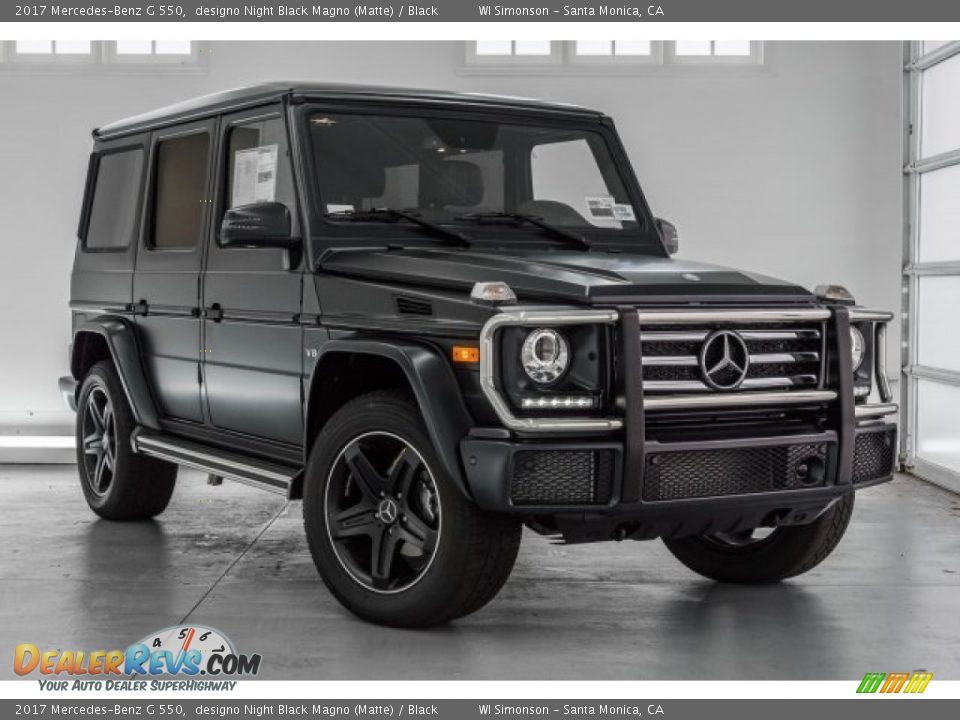 Front 3/4 View of 2017 Mercedes-Benz G 550 Photo #12