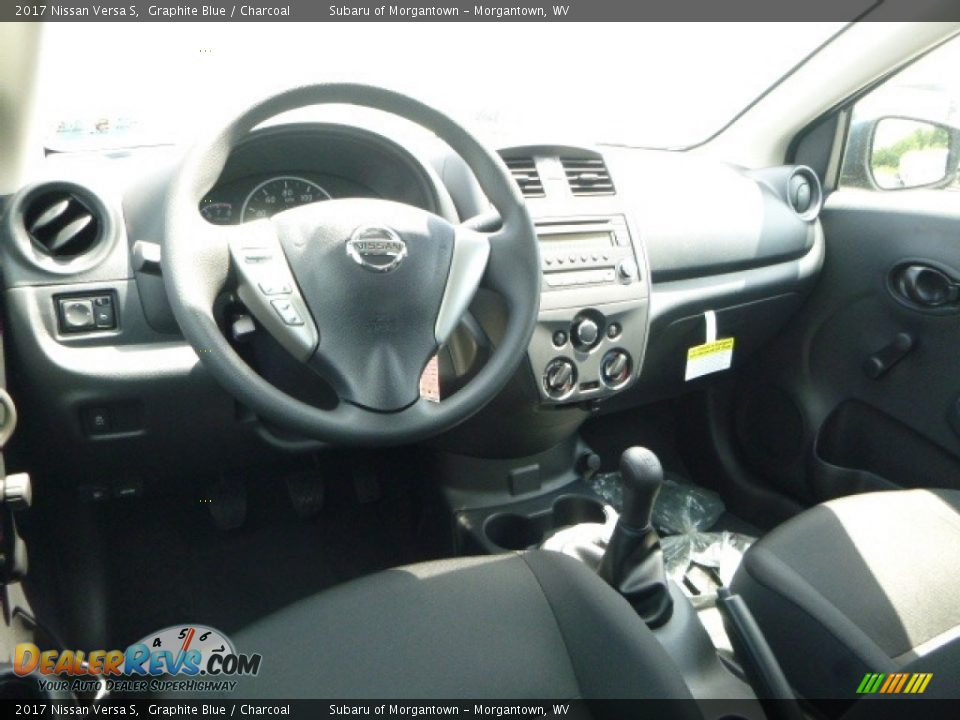 2017 Nissan Versa S Graphite Blue / Charcoal Photo #14