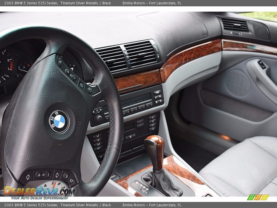 2003 BMW 5 Series 525i Sedan Titanium Silver Metallic / Black Photo #22